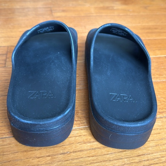 Zara Black Flatform Sandals - Picture 3 of 4